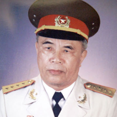 doan-khue.jpg